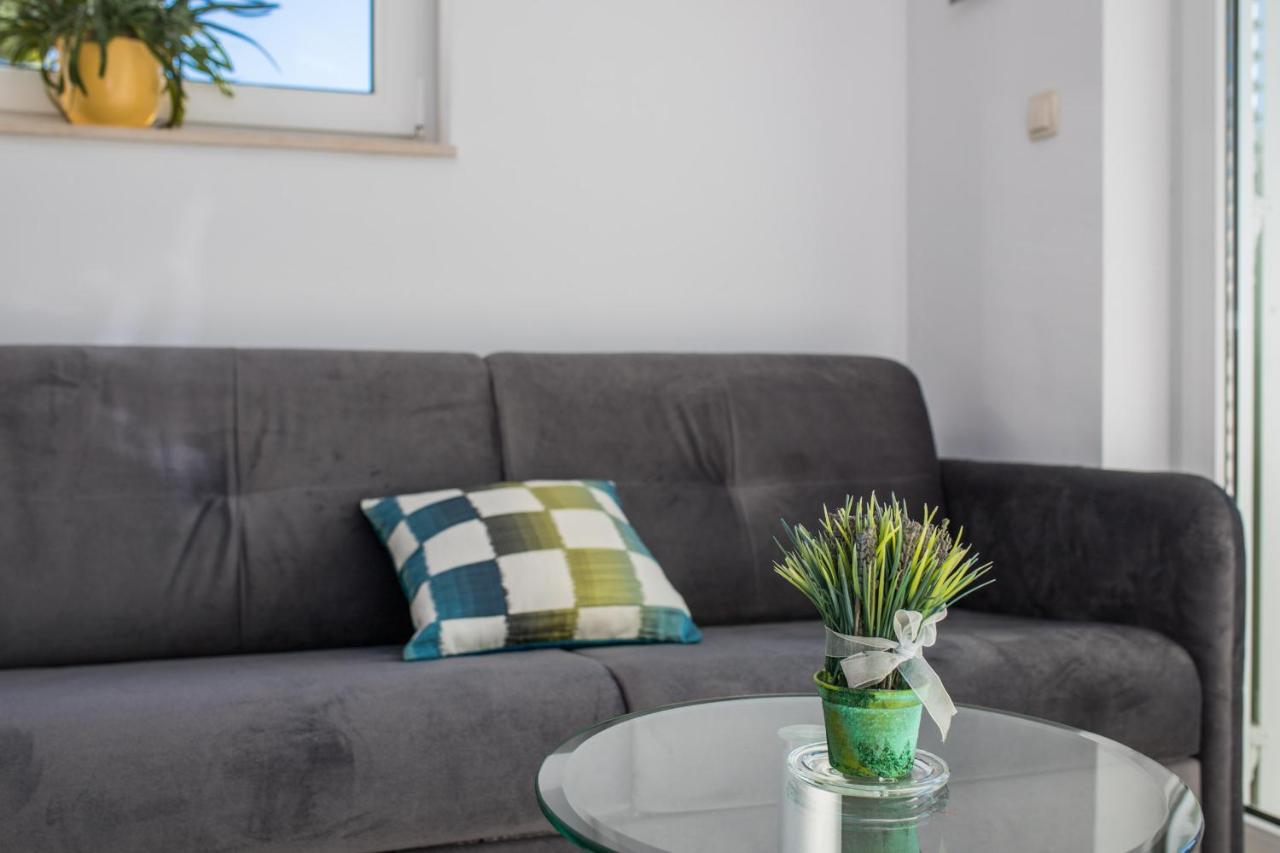 לוקבה Luxury Apartments Tafra מראה חיצוני תמונה