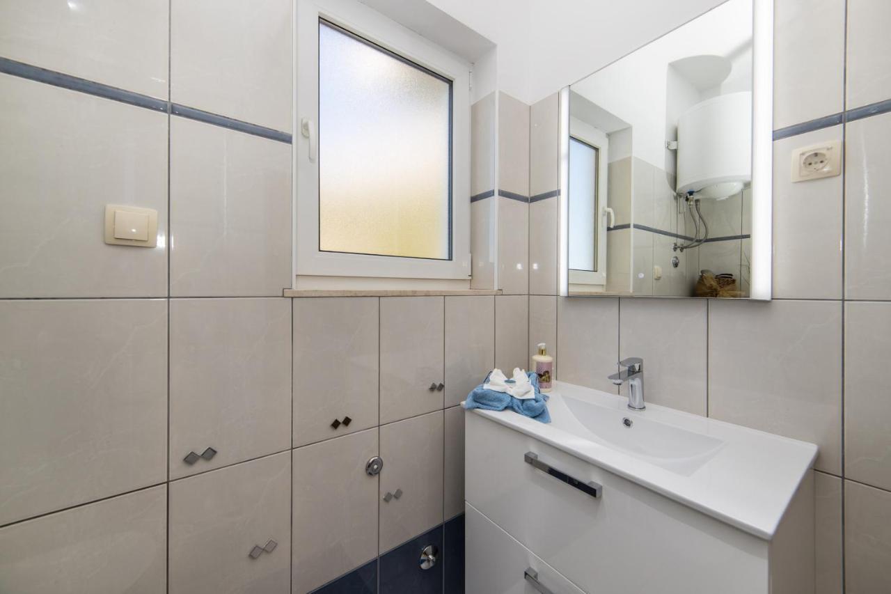 לוקבה Luxury Apartments Tafra מראה חיצוני תמונה