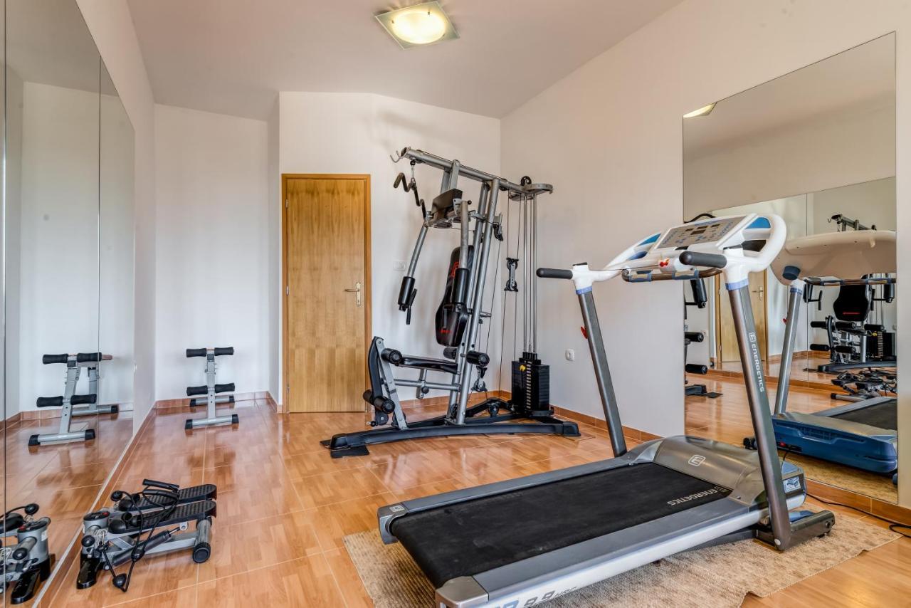 לוקבה Luxury Apartments Tafra מראה חיצוני תמונה