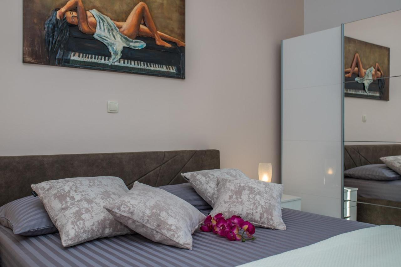 לוקבה Luxury Apartments Tafra מראה חיצוני תמונה