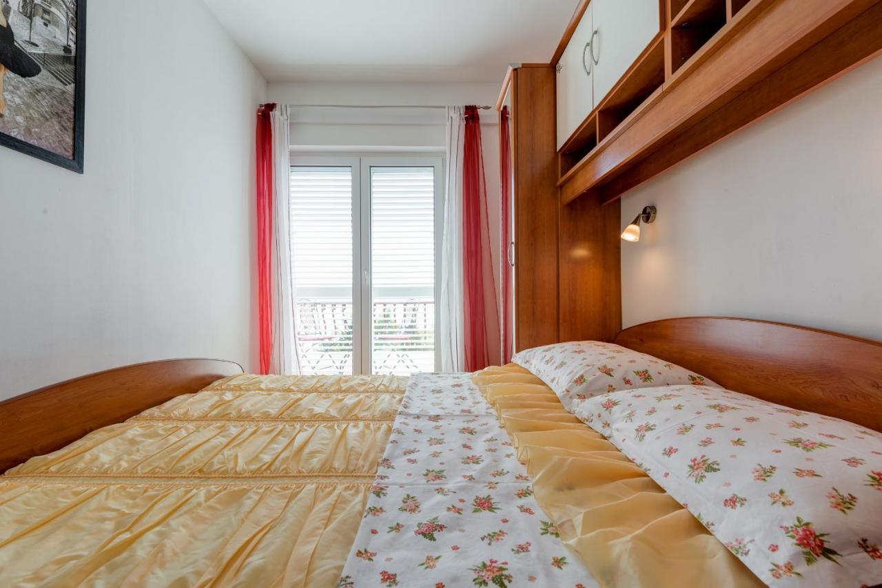 לוקבה Luxury Apartments Tafra מראה חיצוני תמונה