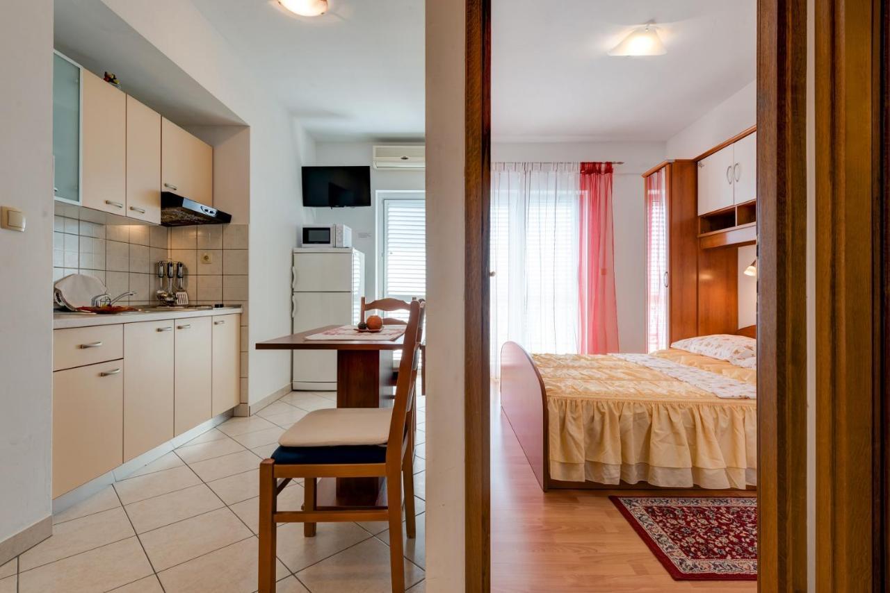 לוקבה Luxury Apartments Tafra מראה חיצוני תמונה