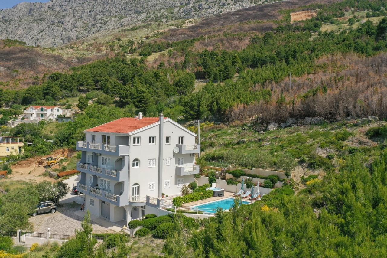 לוקבה Luxury Apartments Tafra מראה חיצוני תמונה